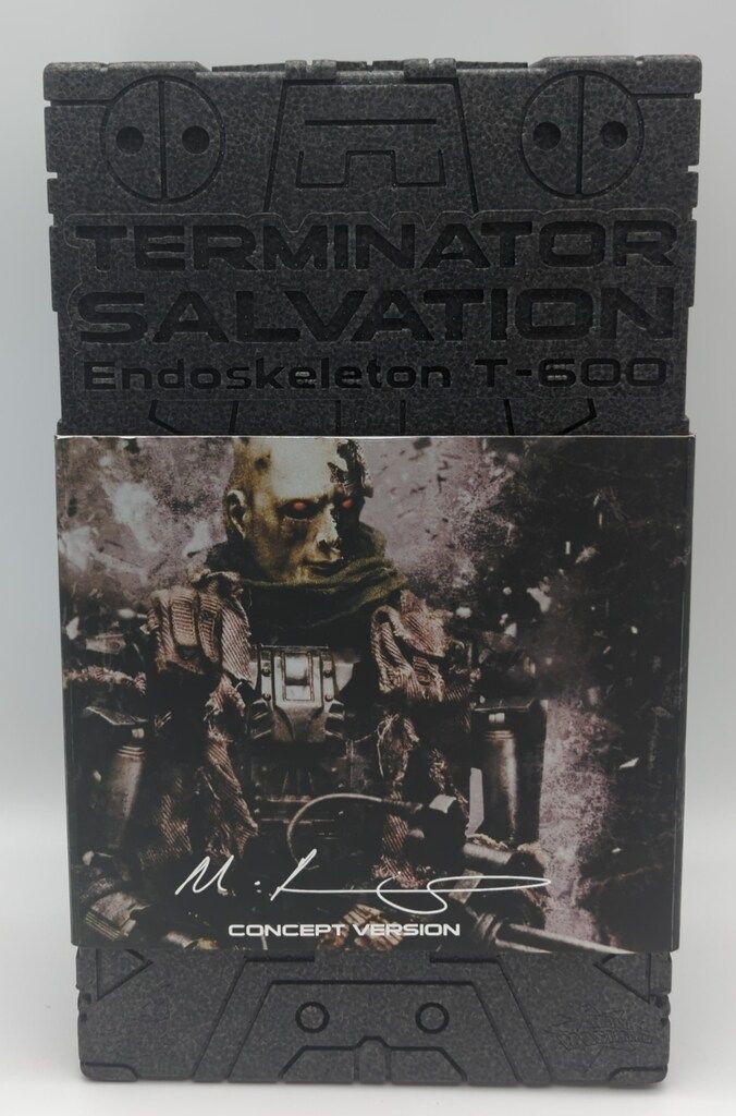 HOTTOYS MOVIE MASTERPIECE ENDOSKELETON T-600 / CONCEPT