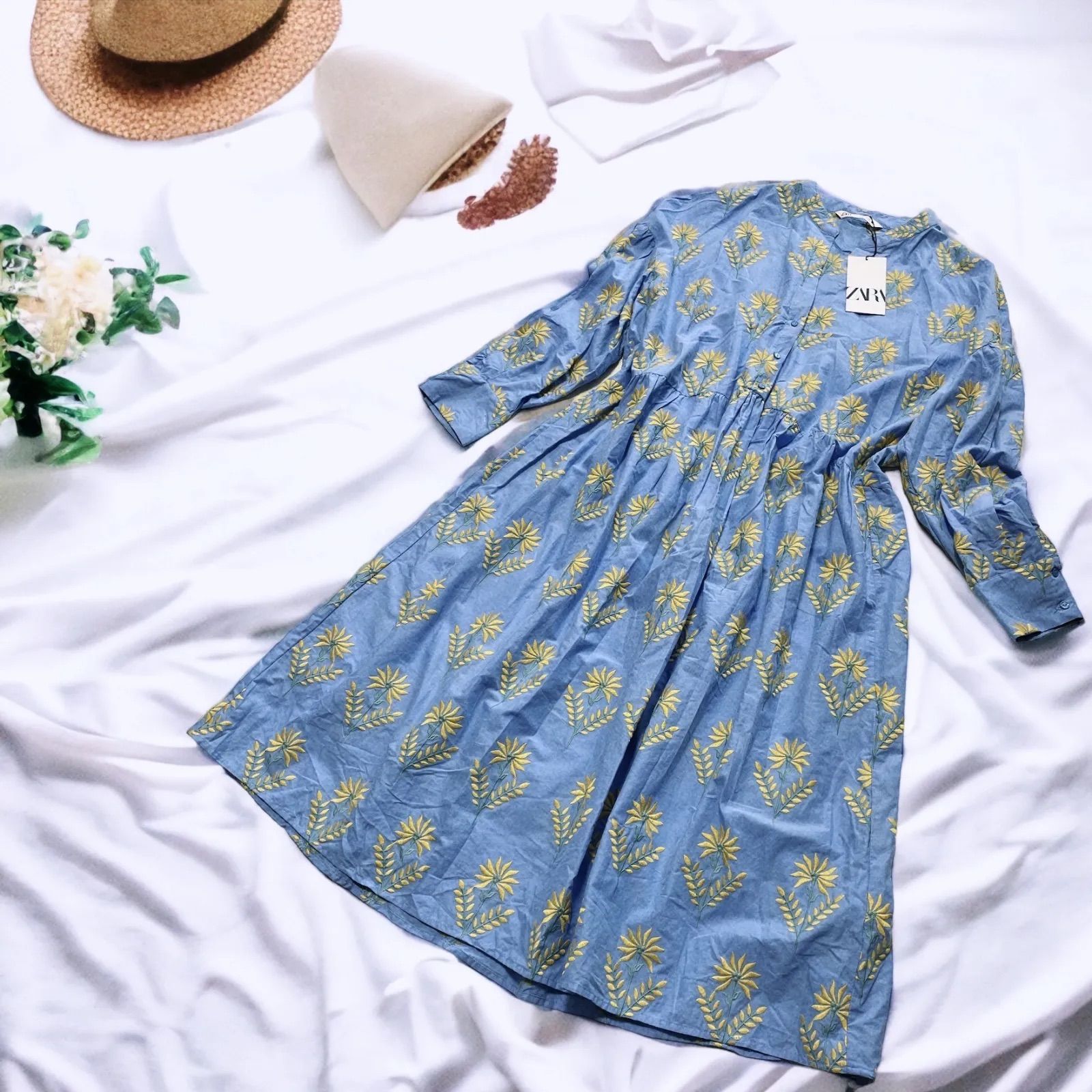 ZARA ザラ　刺繍入り　ショート　ワンピース　ブルー　青　XXL 送料込み 新品タグ付き】ZARA 花柄 刺繍 ワンピース ライト ゆったり