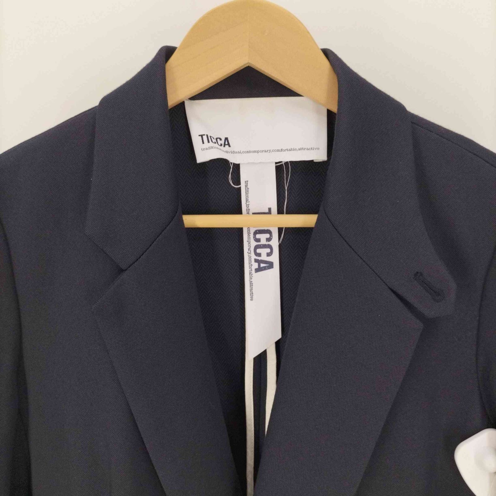 美品 ティッカ ダブルプレストテーラードジャケット 紺ブレ 金ボタン 現行 M ティッカ TICCA ダブルブレスト テーラード ジャケット ブレザー