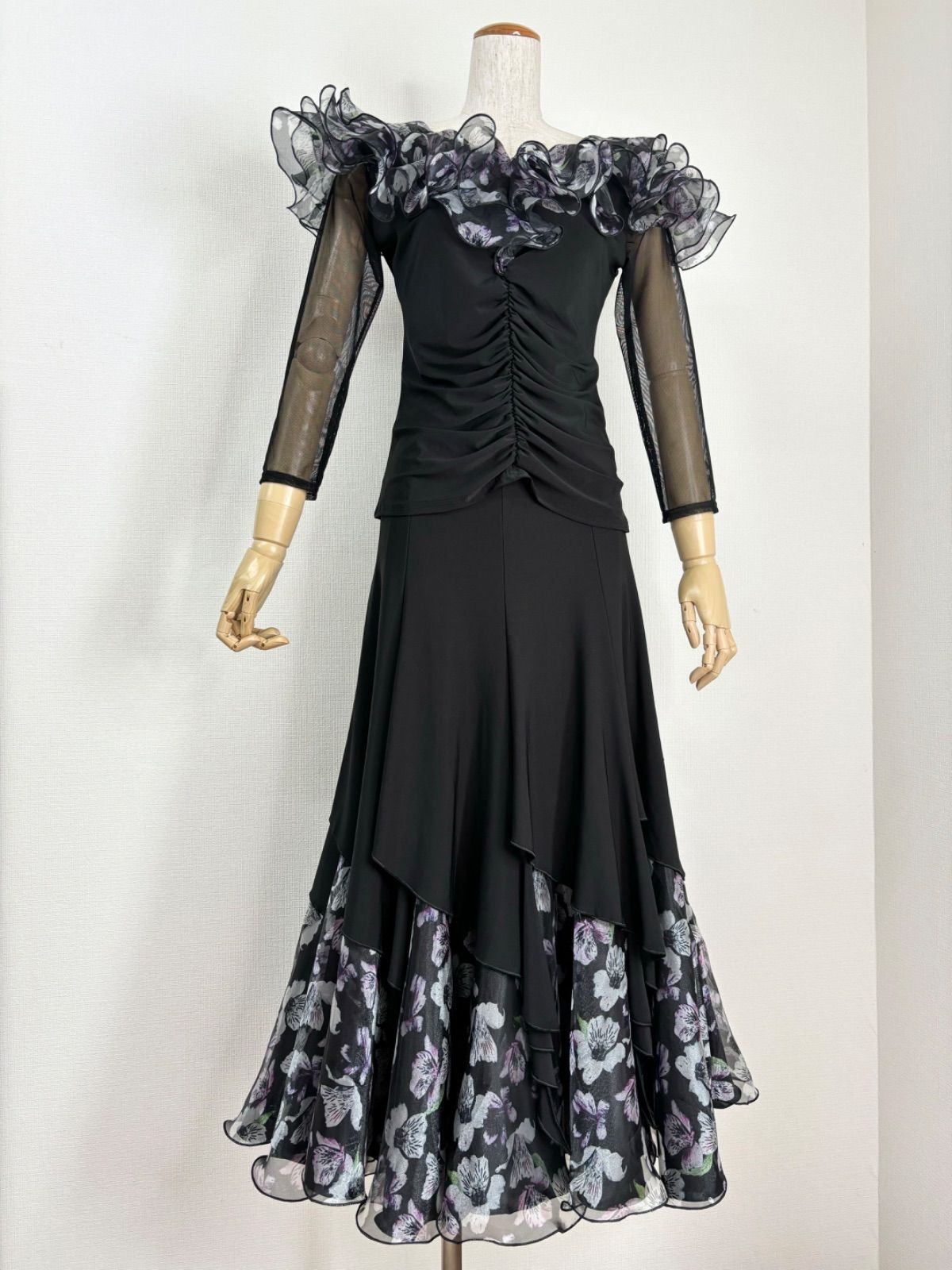 社交ダンス　サテンテープ&オーガンジーフリルセットアップ服 社交ダンス サテンテープ&オーガンジーフリルセットアップ服