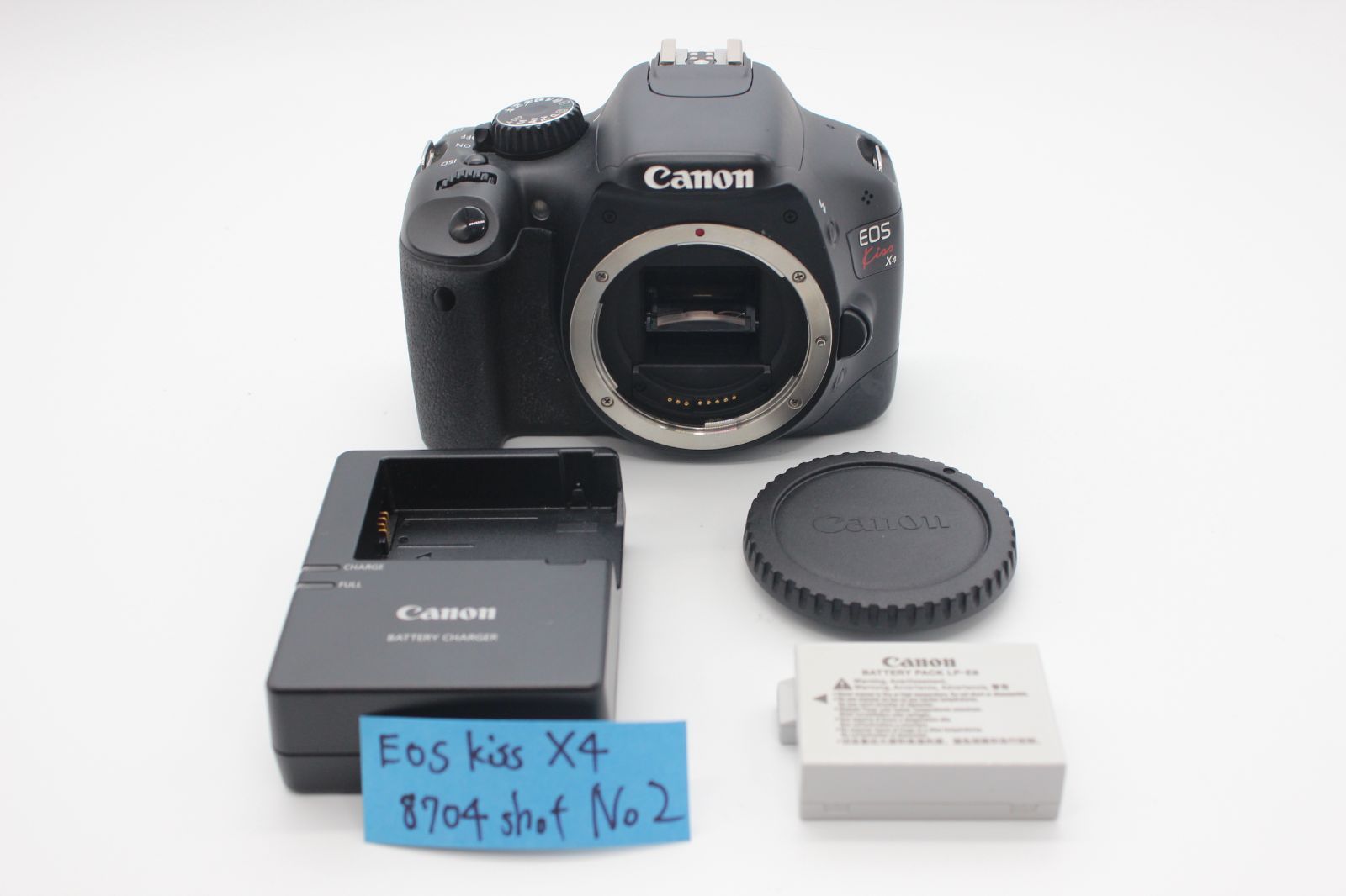 8704ショット！ 良品 Canon EOS kiss X4 バッテリーチャージャー付き 