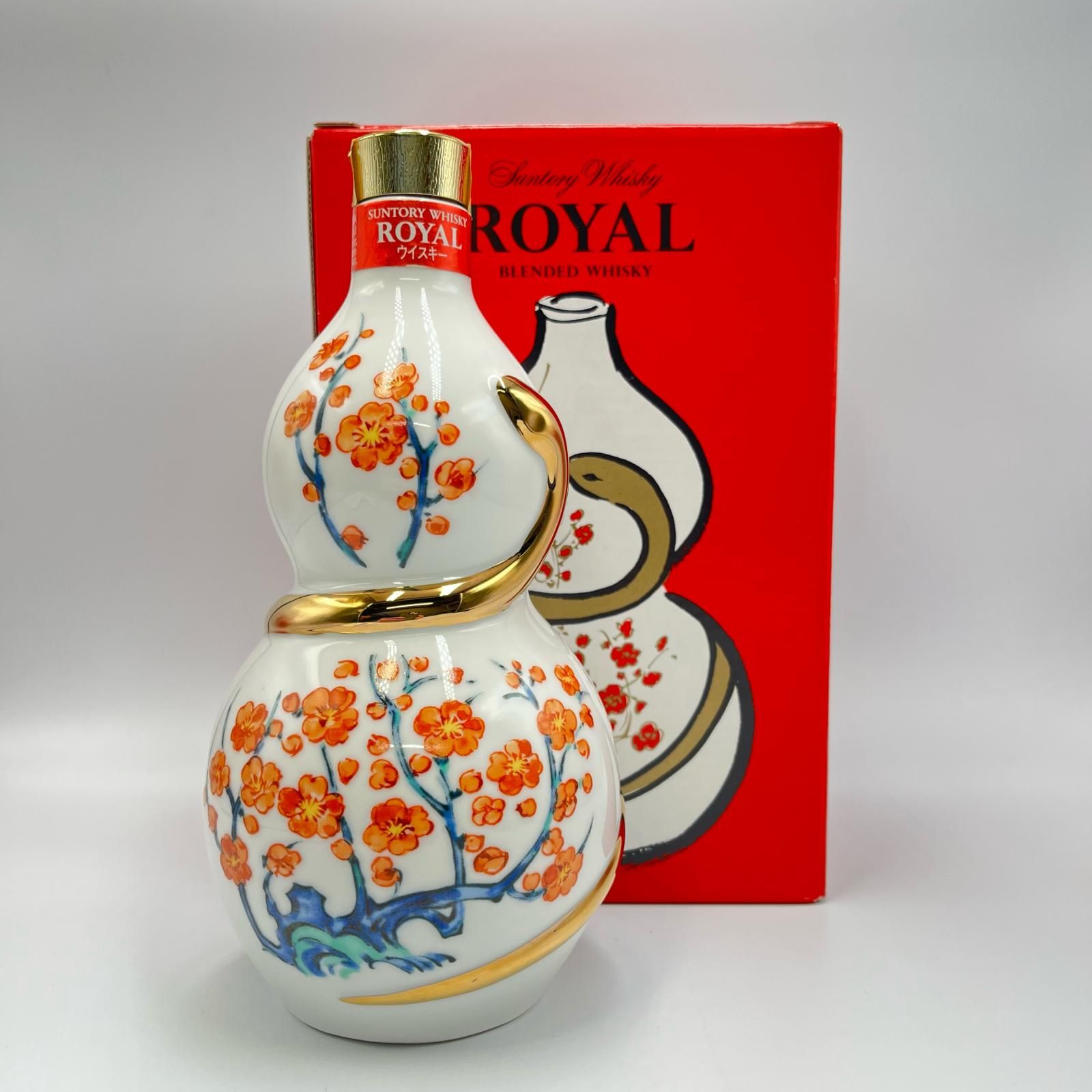 サントリーウイスキー  干支ボトル巳　2013 Amazon.co.jp: ローヤル 巳歳 干支ボトル 600ml [サントリー