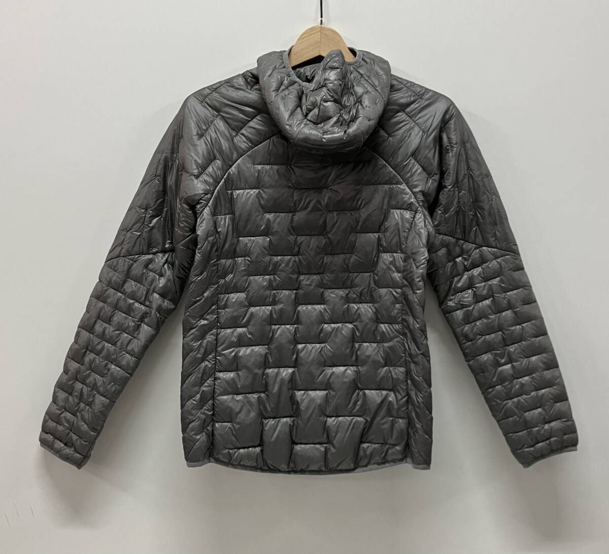 Patagonia ダウンジャケット ウィメンズ Sサイズ ウィメンズ・ダウン・ウィズ・ジャケット - パタゴニア公式