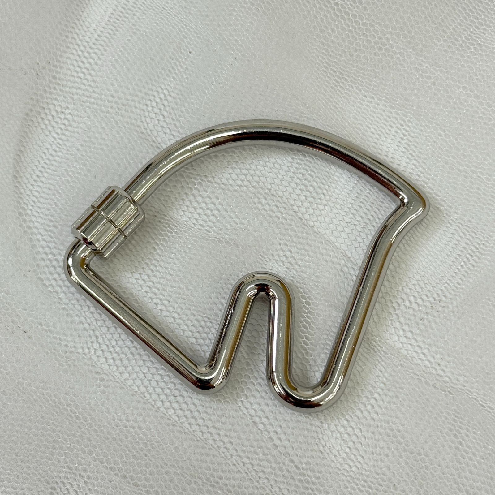 済み エルメス シュヴァル シルバー メタル キーホルダー キーリング 馬