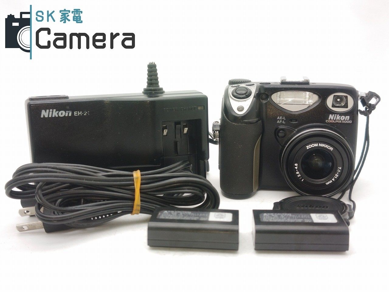 #2830 COOLPIX 5000 Nikon 美品 新品電池・充電器・CF 2830 COOLPIX 5000 Nikon 美品 新品電池・充電器・CF NIKON