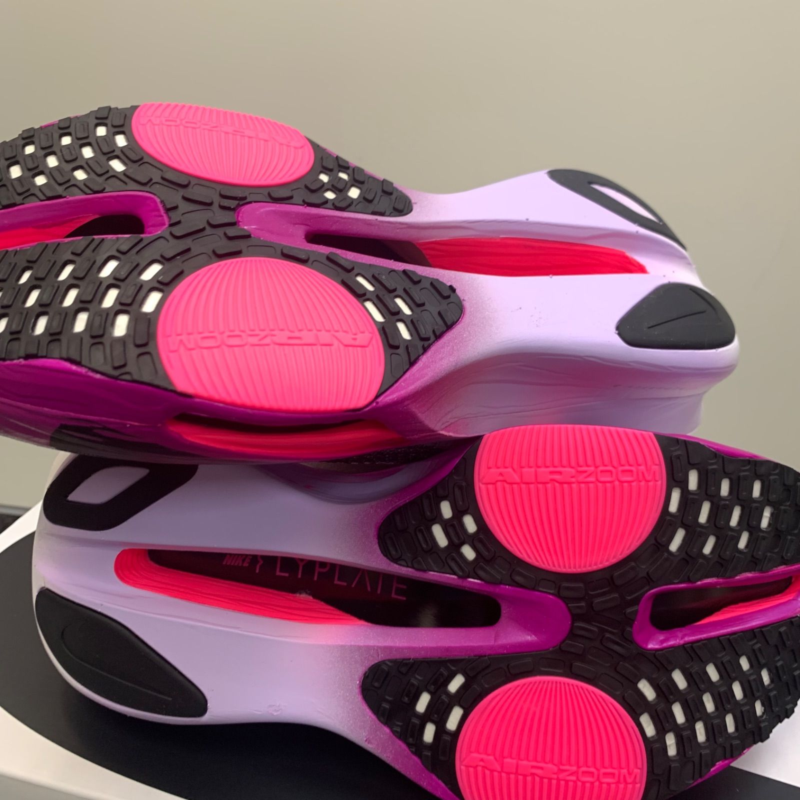 NIKE アルファフライ3 ALPHA FLY 3 ナイキ - メルカリ NIKE アルファフライ3 ALPHA FLY 3 ナイキ - メルカリ