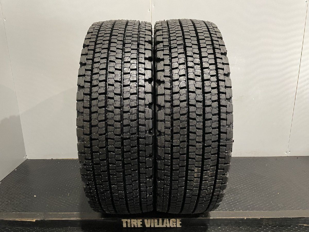 札幌発 引取OK 未走行 BS W900 245/70R19.5 136/134L トラックタイヤ スタッドレス 再生タイヤ 2本 大型 低床  (KTT090) - メルカリ