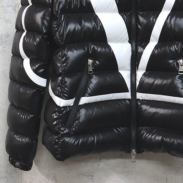 【広尾店】美品 モンクレール MONCLER ヴァレンティノ×モンクレール レディースダウン 黒×白ロゴ size:40 【14911】