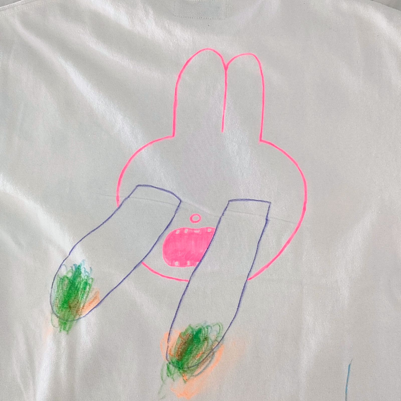 BODYSONG.】SHIRT MARKER TEE painted by VVIN (Surprised) - メルカリ
