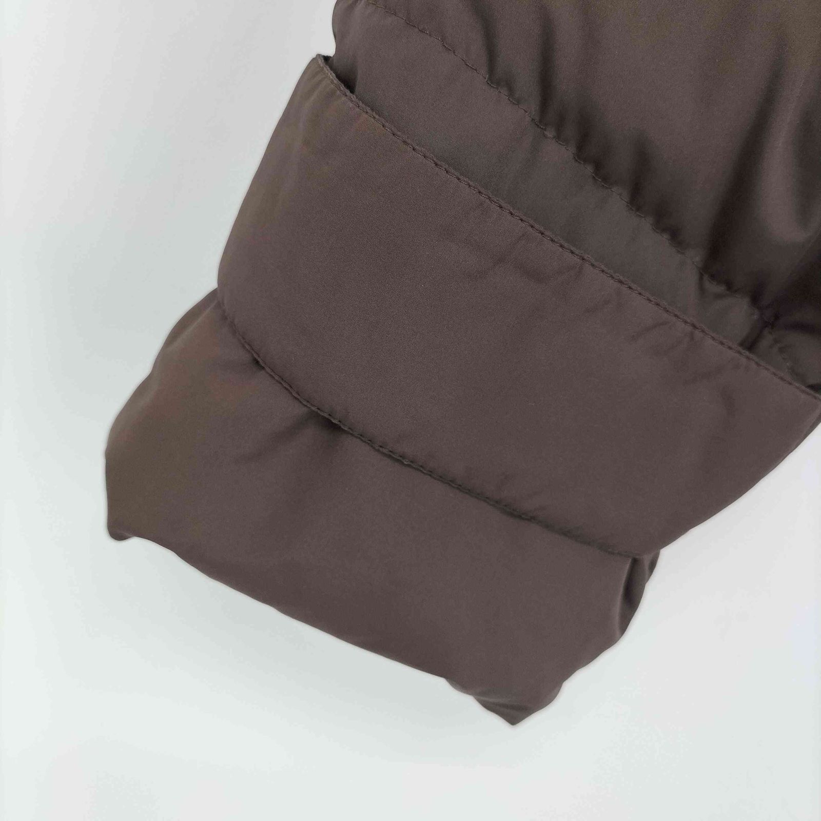 サルヴァトーレフェラガモ Salvatore Ferragamo グースダウン