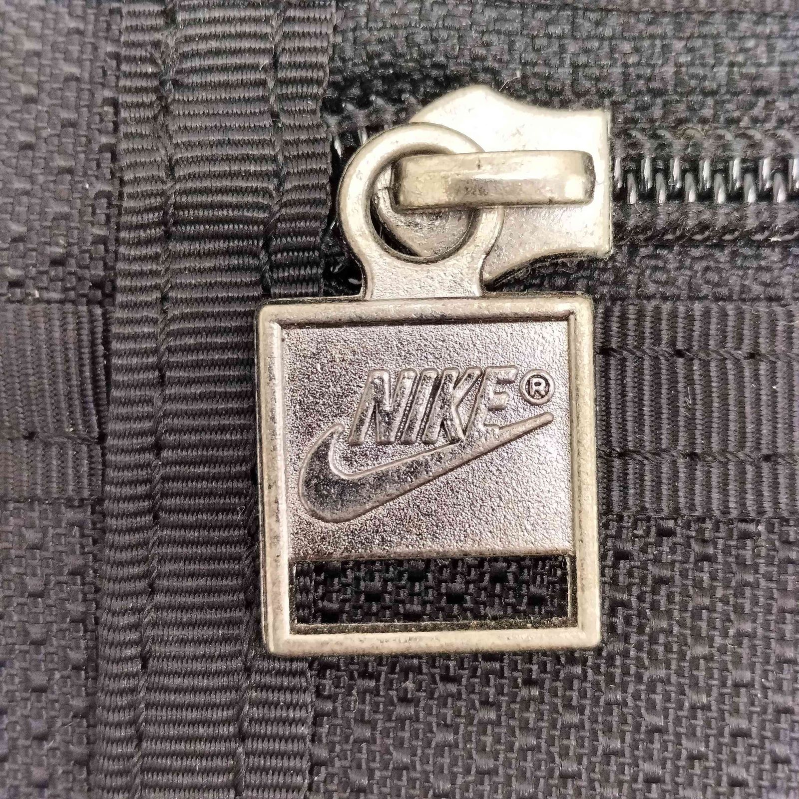 old nike ナイキ　グレー　メッセンジャーバッグ　古着　y2k NIKE - 00s NIKE メッセンジャーバッグ テック archive Y2Kの