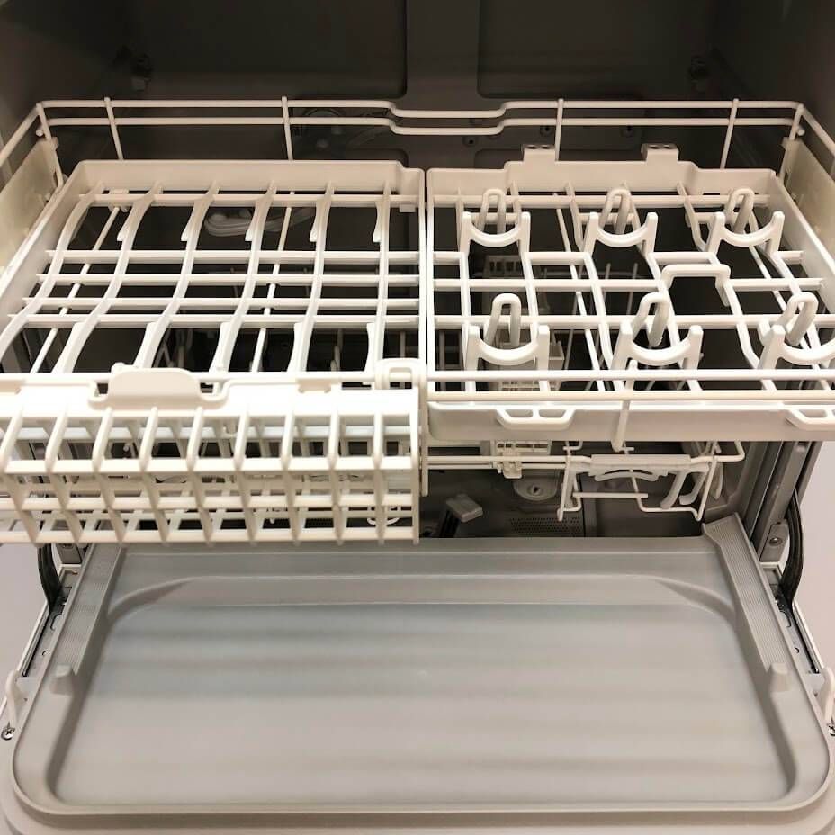 高年式!2021年製! Panasonic(パナソニック) 食器洗い乾燥機 NP-TA4-W