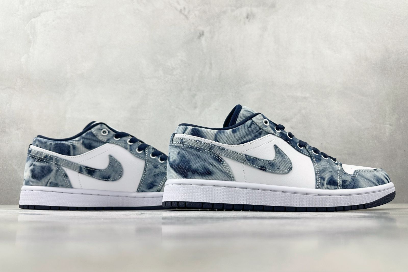  ナイキ エアジョーダン1 ロー ウォッシュドデニム CZ 8455-100 スニーカー 靴