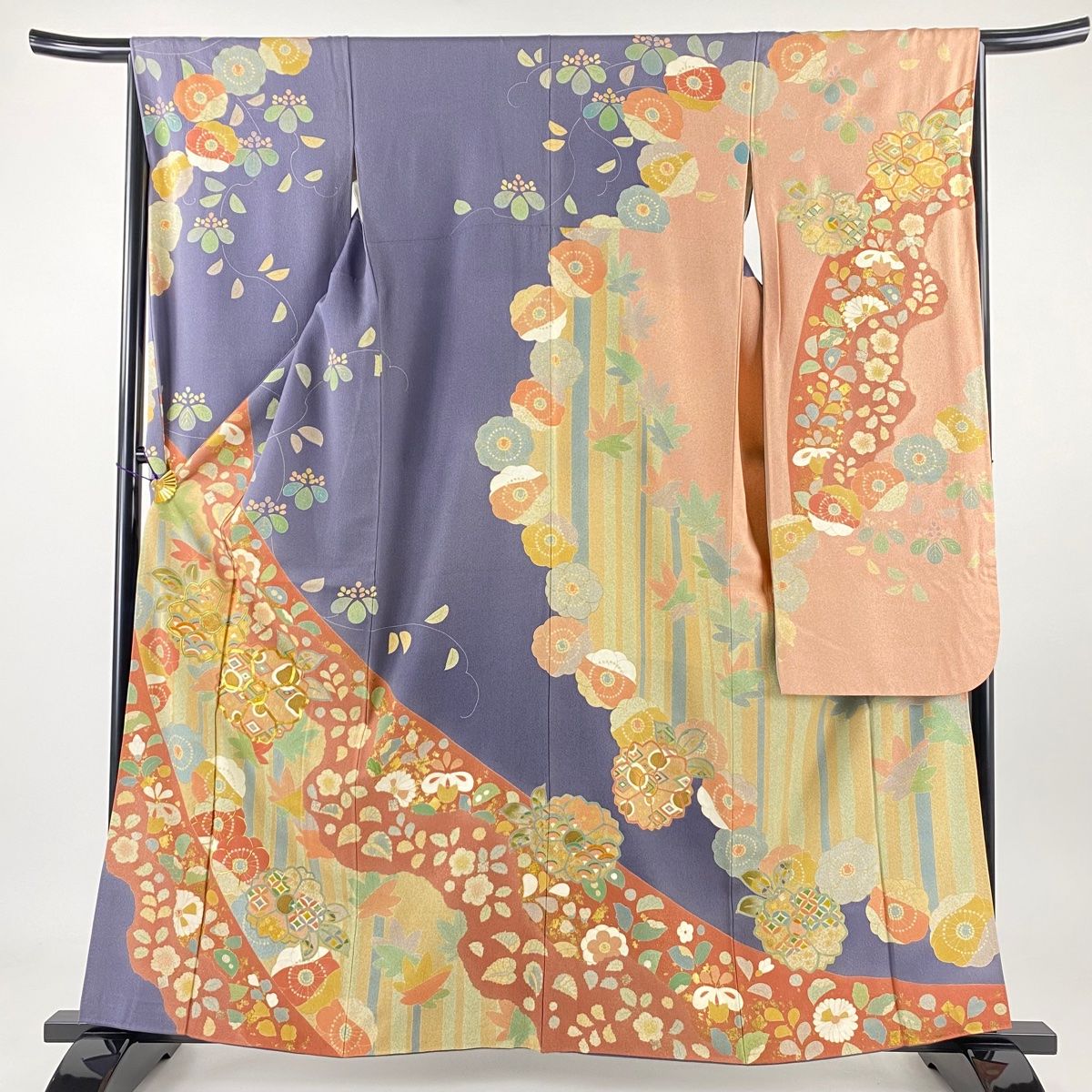 振袖 身丈160.5cm 裄丈65.5cm M 袷 落款 草花 梅 金糸 金彩 灰紫 正絹 名品