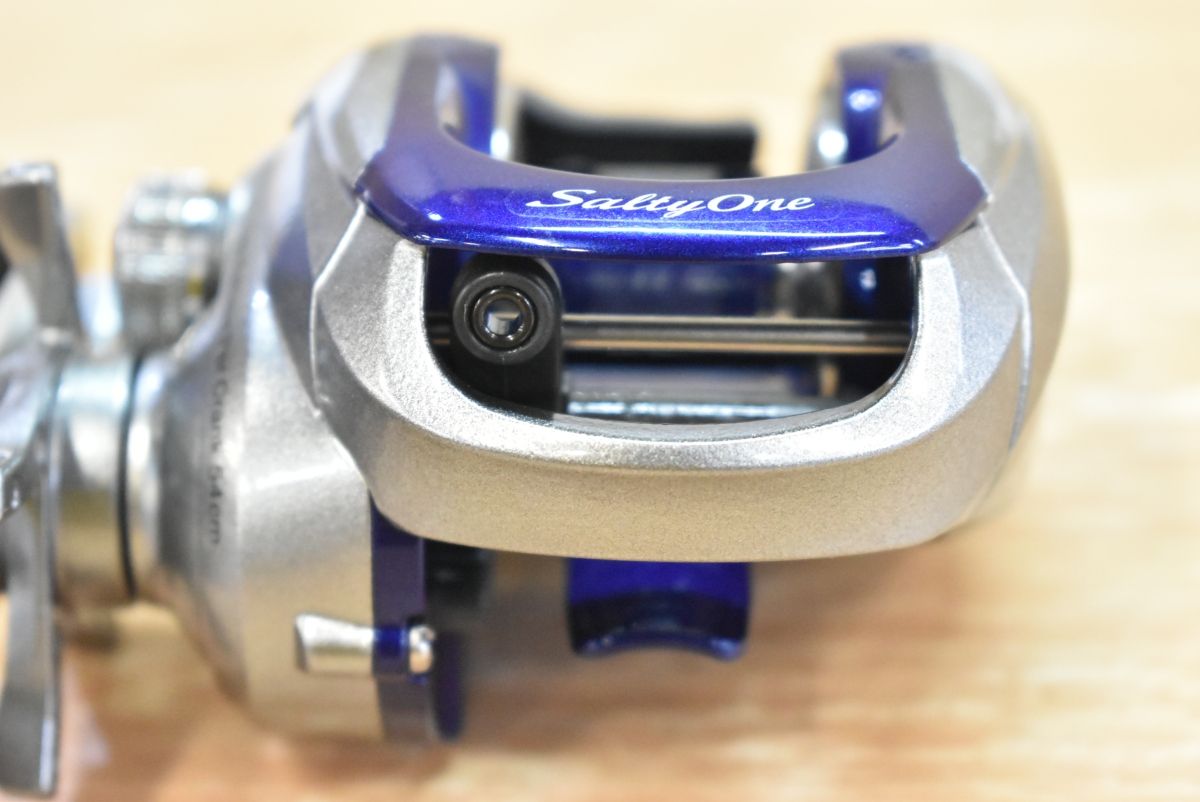 シマノ 11 ソルティーワン PG 右巻き ベイトリール SHIMANO