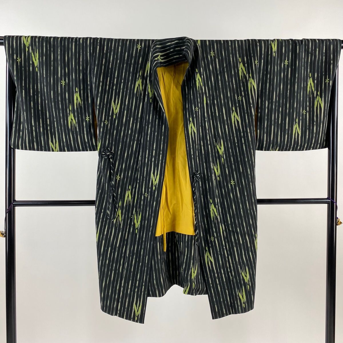 道中着 身丈103.5cm 裄丈69cm L 和装コート 洗える着物 縦縞 花