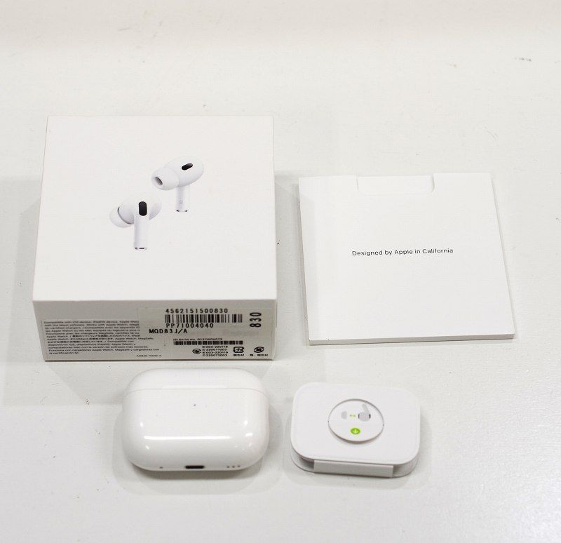 AirPods Pro 第2世代 A2699 A2698 A2700 ホワイト エアポッズ Apple