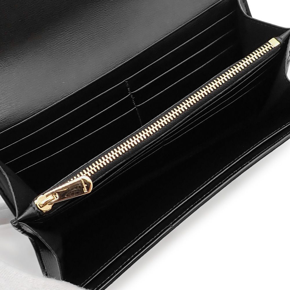 サルヴァトーレフェラガモ ヴァラ・リボン 長財布 レディース 型押し  