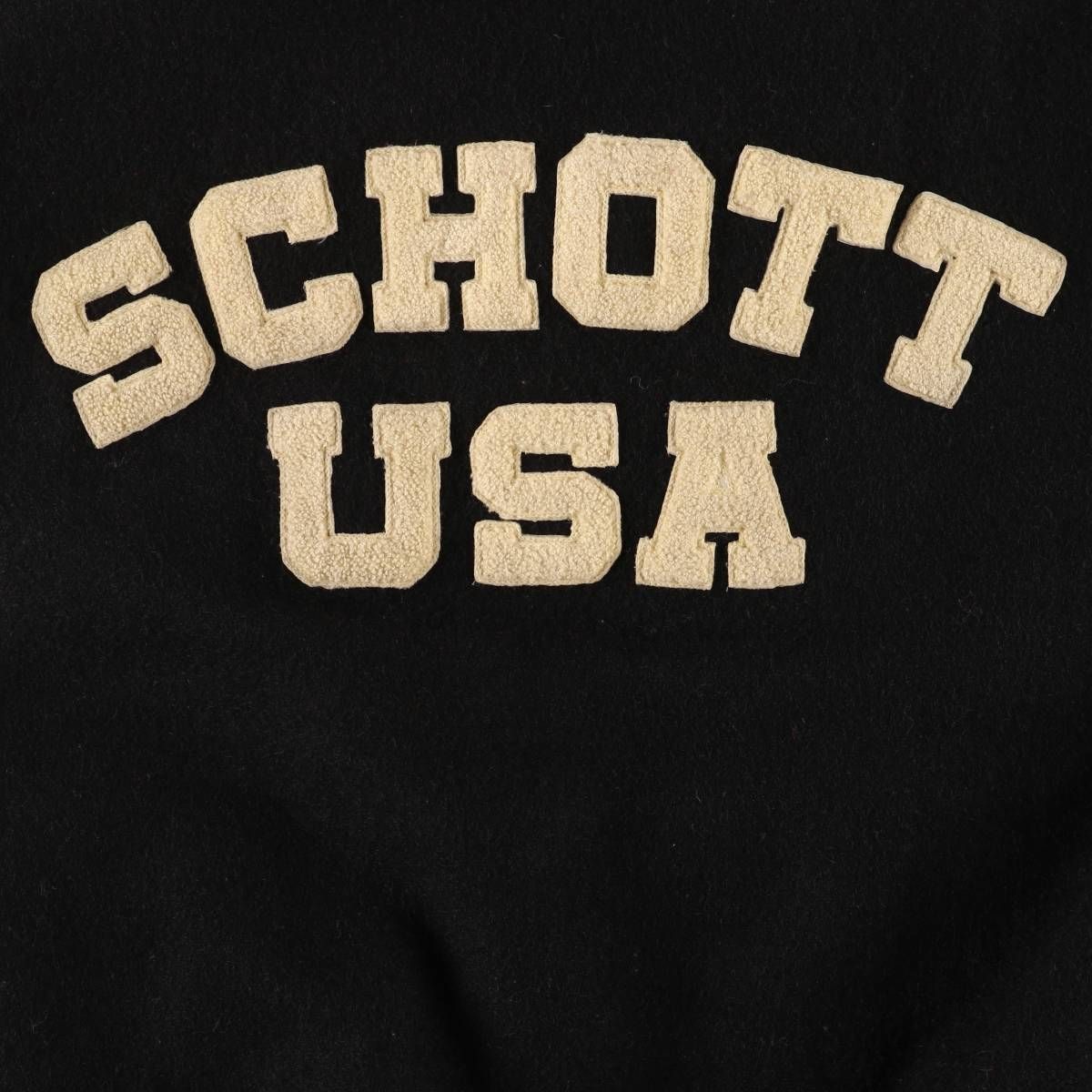 バーシティジャケット