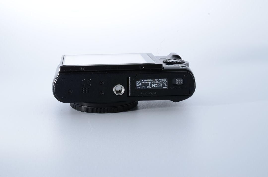 【美品・バッテリー二個付属】CASIO EXILIM EX-ZR1000 美品・バッテリー二個付属】CASIO EXILIM EX-ZR1000 - メルカリ