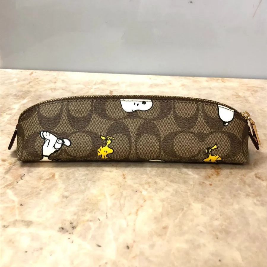 COACH コーチ × PEANUTS ピーナッツ SNOOPY ペンケース ブラウン系