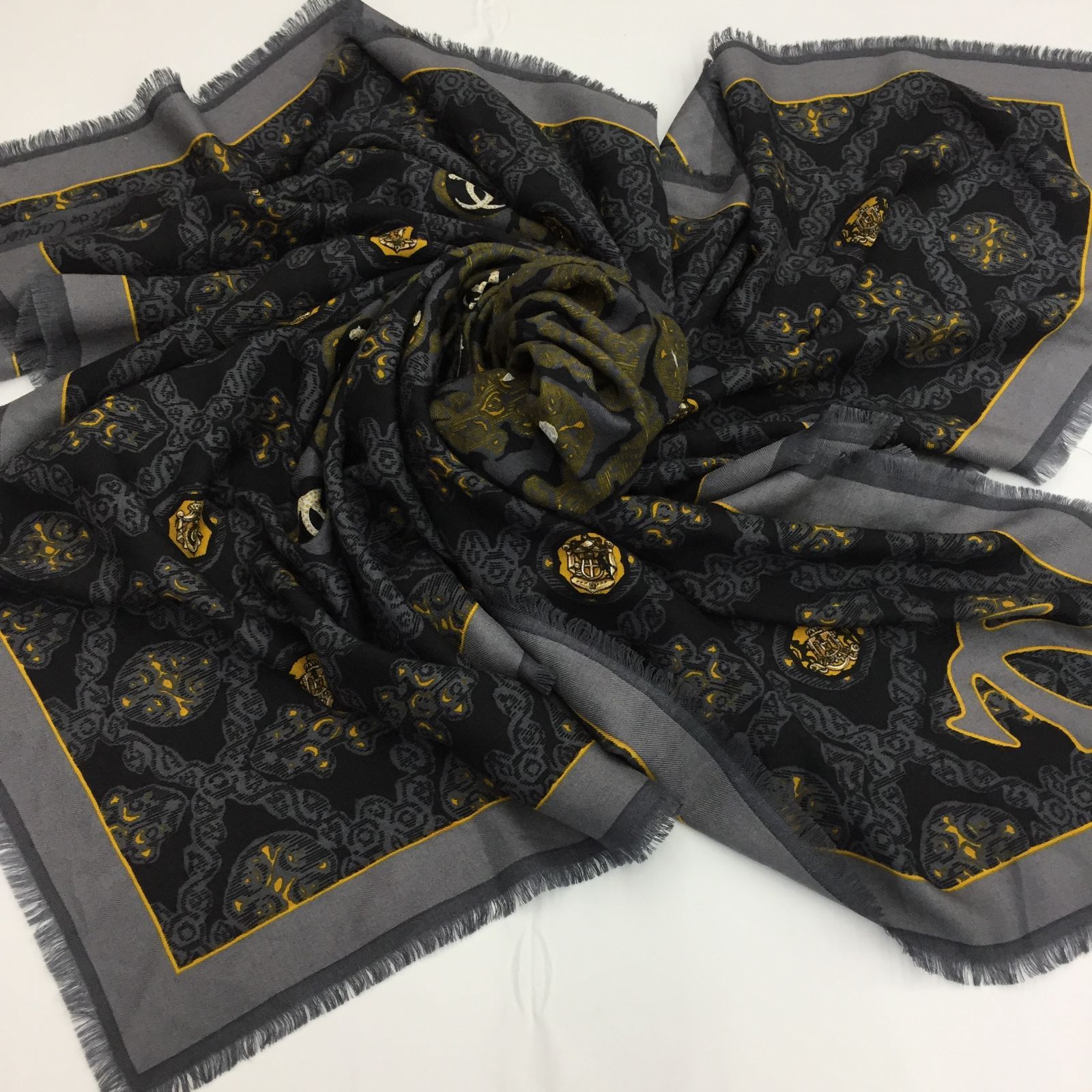 Cartier カルティエ　大判ストール　ショール　マフラー　新品　シルク 楽天市場】【広尾店】美品 カルティエ 大判ストール マフラー