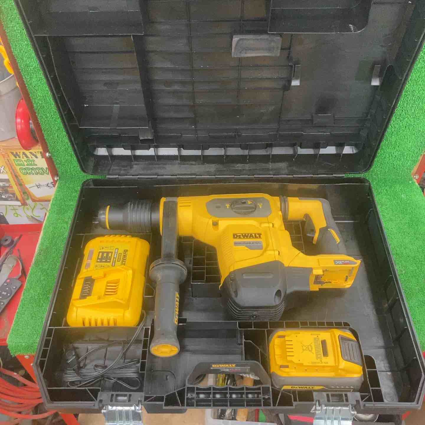 デウォルト|DeWALT ハンマドリル DCH481 川崎店