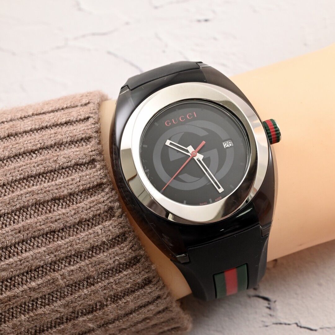 Rubber Strap Watch Gucci Ya137101 Pre-owned Gucci Sync Xxl