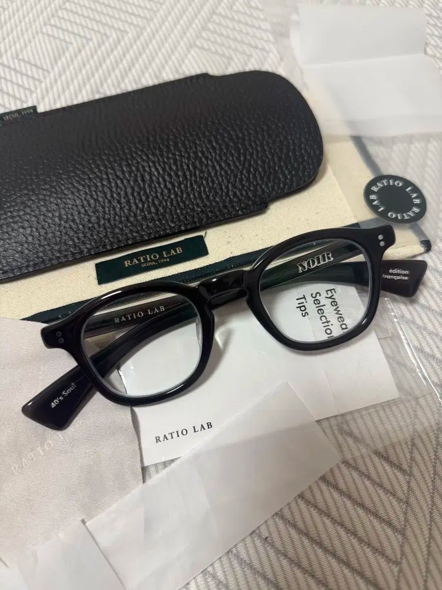 ラツィオ ラップします NOIR col 1 watery black