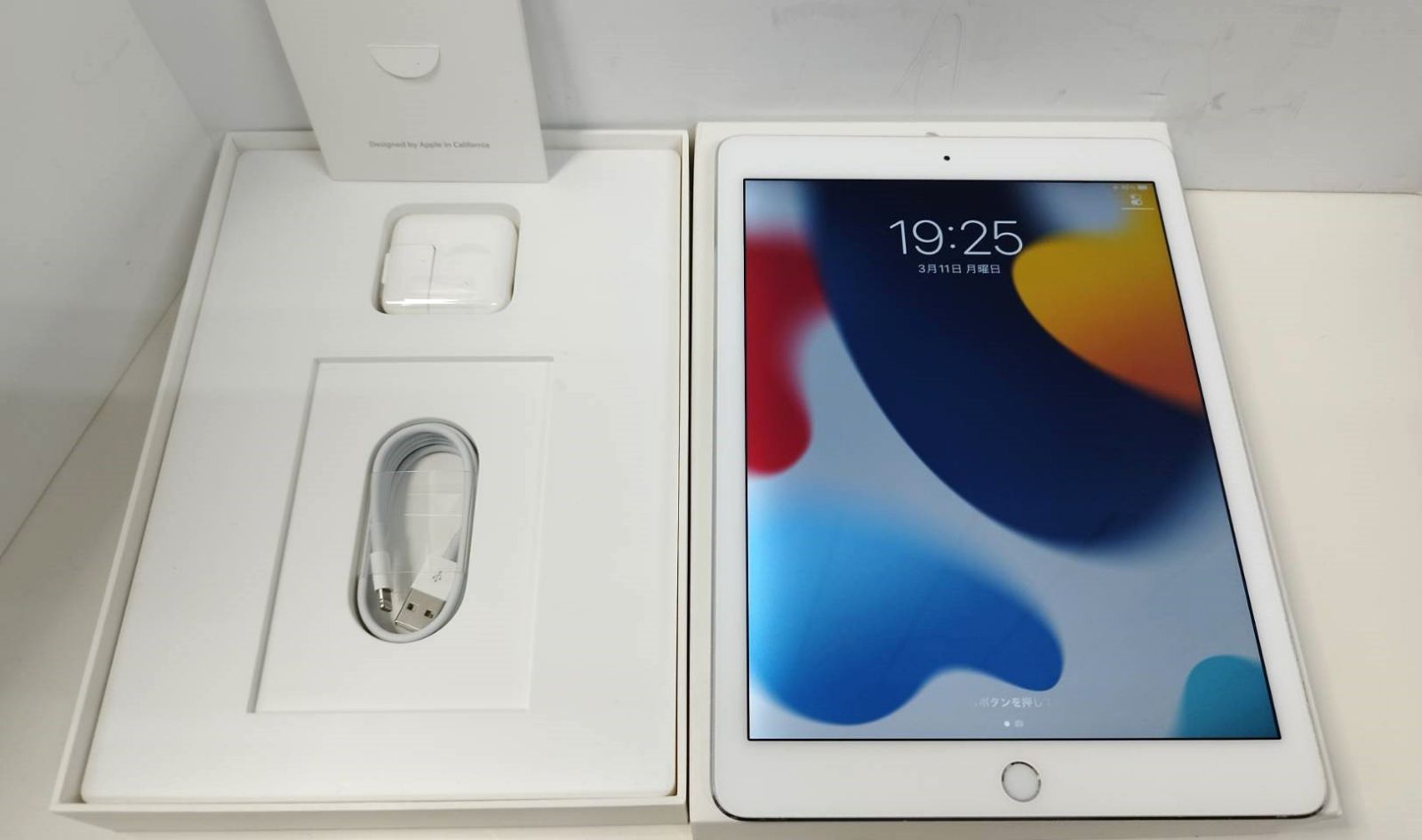 新品】Apple iPad AIR 64GB Wi-Fi MGKM2J/A