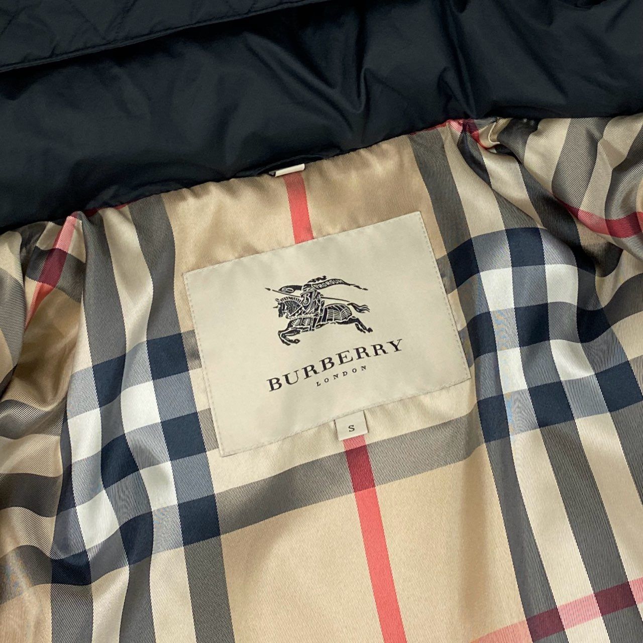 バーバリーロンドン ダウンベスト フォックスファー ノバチェック ブルーレーベル 9h4 《美品》 BURBERRY LONDON バーバリー ロンドン フード付き