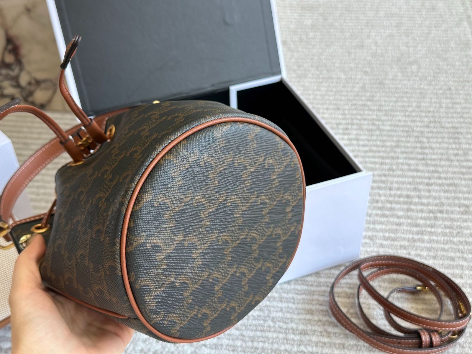 今日特価】Celine Bucket Bag [19×16cm] | セリーヌ バケツ