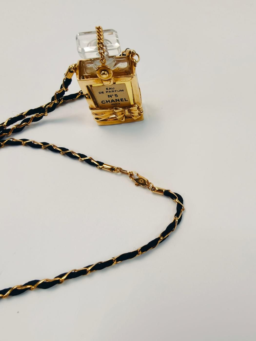 CHANEL No5 リボンケース 香水ボトル ネックレス ゴールド 9754 CHANEL シャネル No5 リボンケース パフュームボトル 香水ボトル