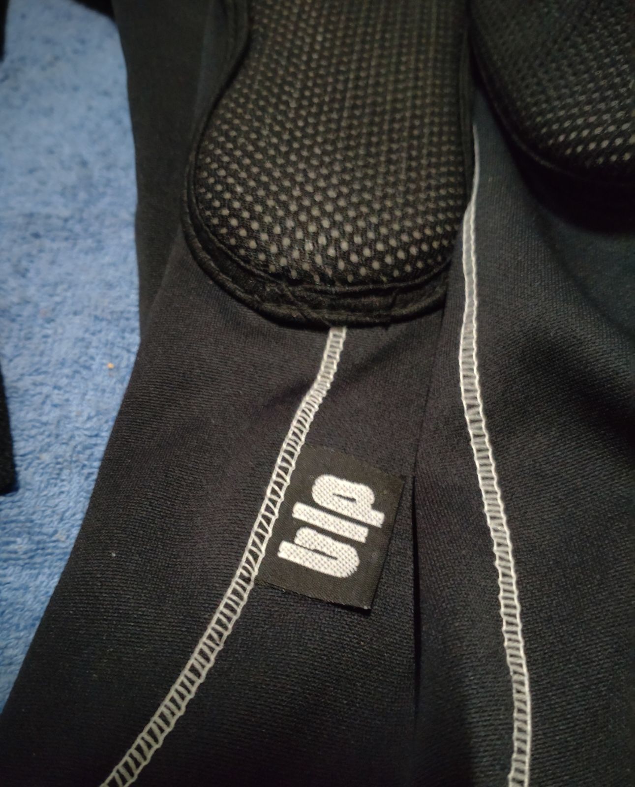 ヒッププロテクター スノーボード ケツパッド 男女兼用 Sサイズ