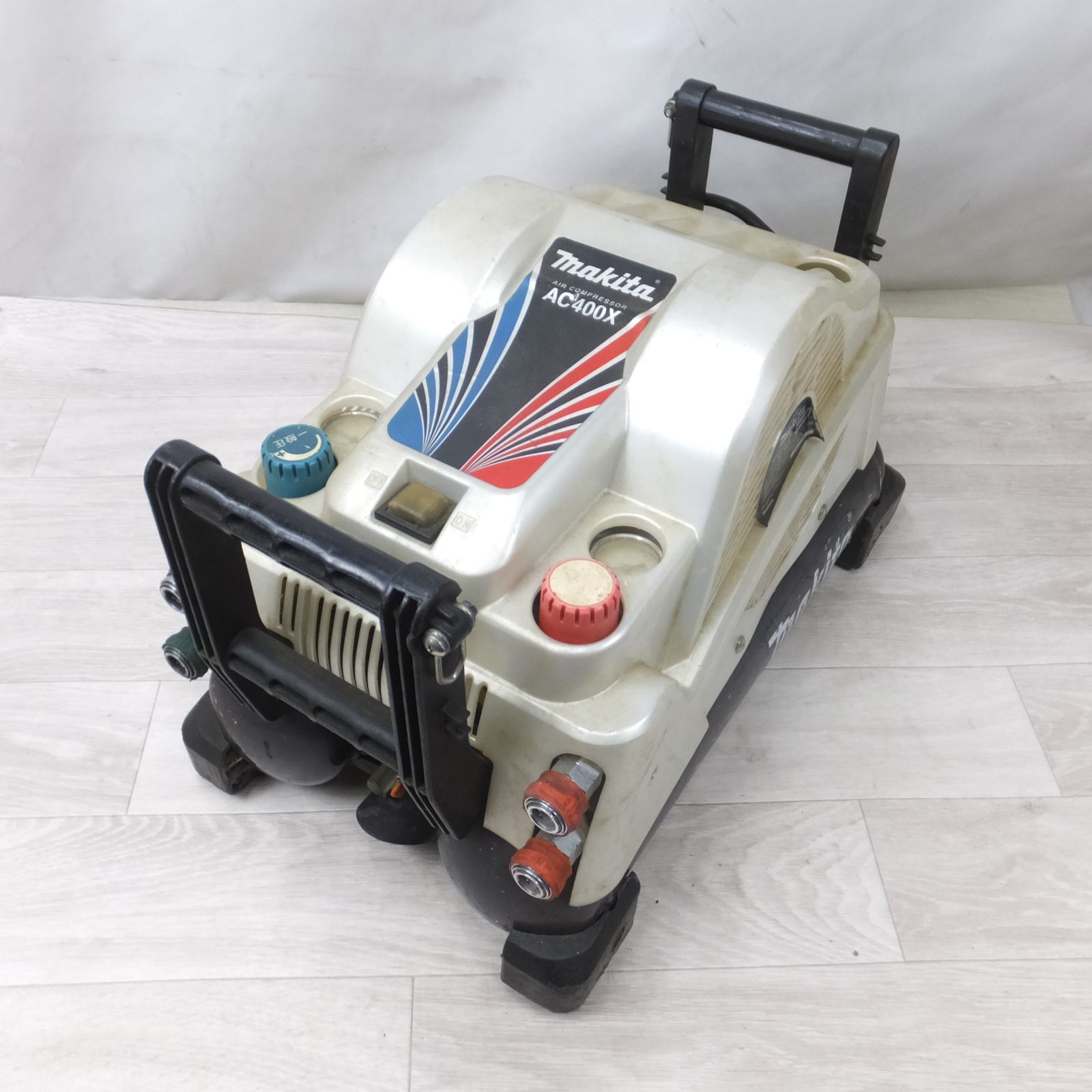 マキタ エアコンプレッサ AC400X (50/60Hz) 動作品 makita