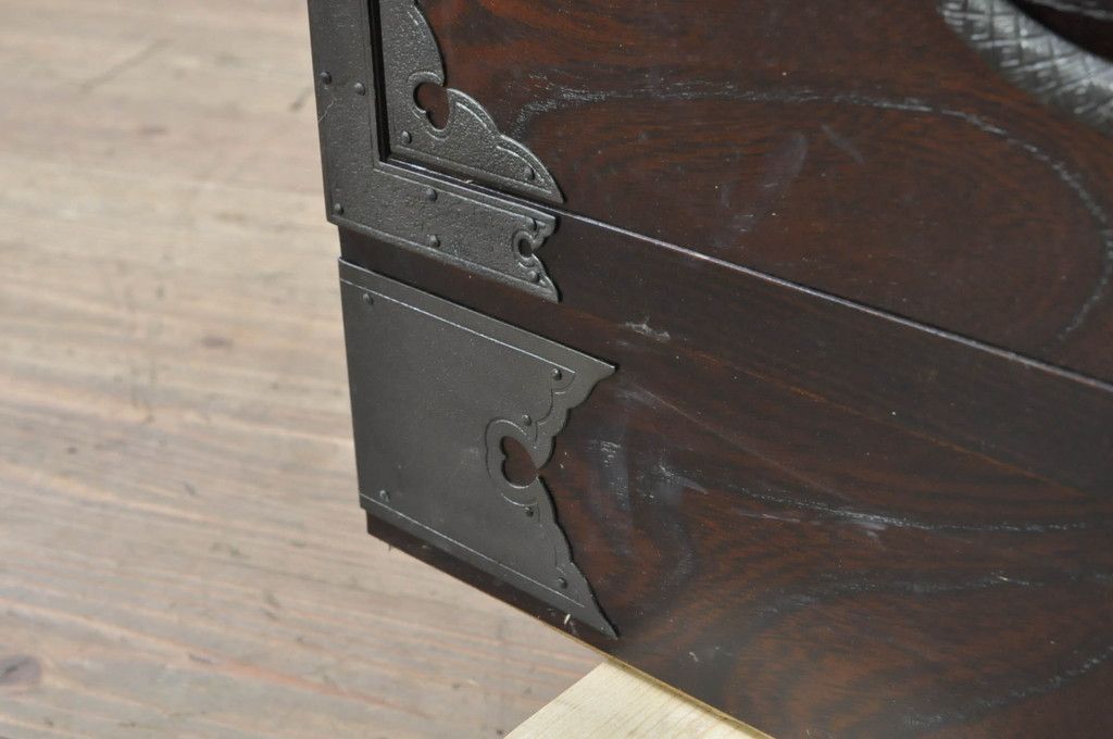 GMHK372○民芸家具 欅材 階段タンス 整理箪笥 時代箪笥 4段チェスト 鉄 GMHK372○民芸家具 欅材 階段タンス 整理箪笥 時代箪笥 4段チェスト 鉄