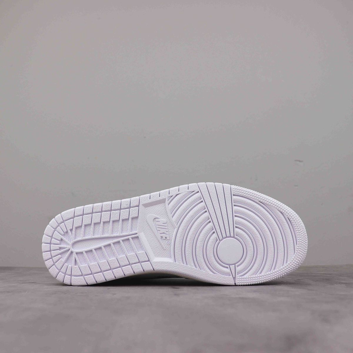 Off-White x Nike スニーカー 新品未使用 正規品 未発売サンプル Off-White x Nike Air Force 1 Low “Arabic”が