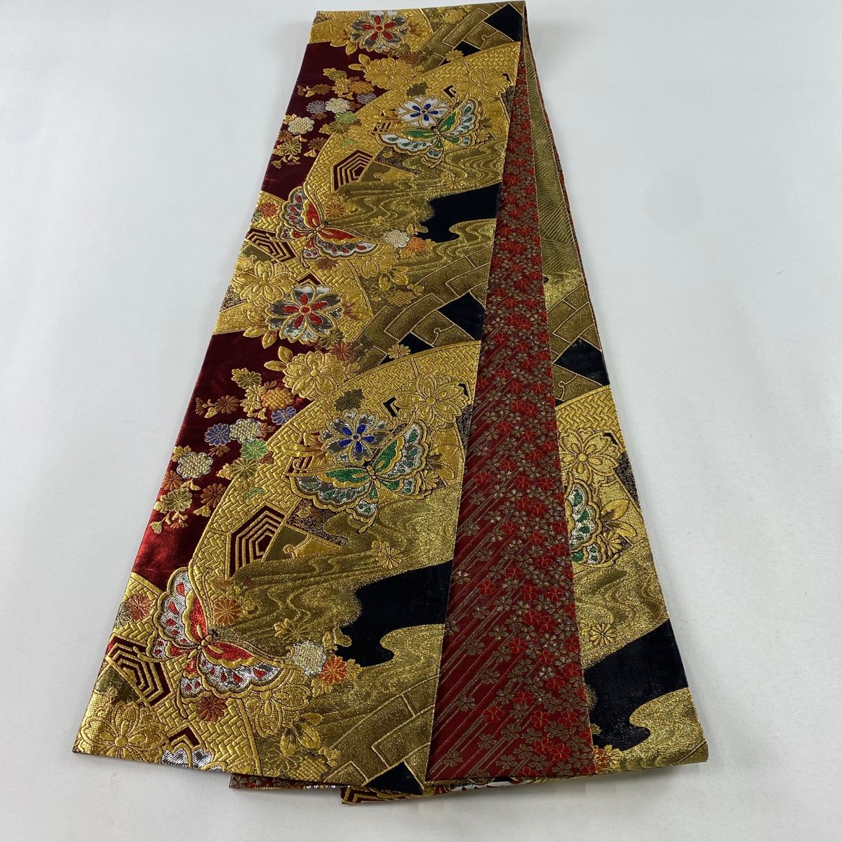 美品 袋帯 秀品 振袖向き 蝶 花唐草 金糸 箔 金色 六通 正絹