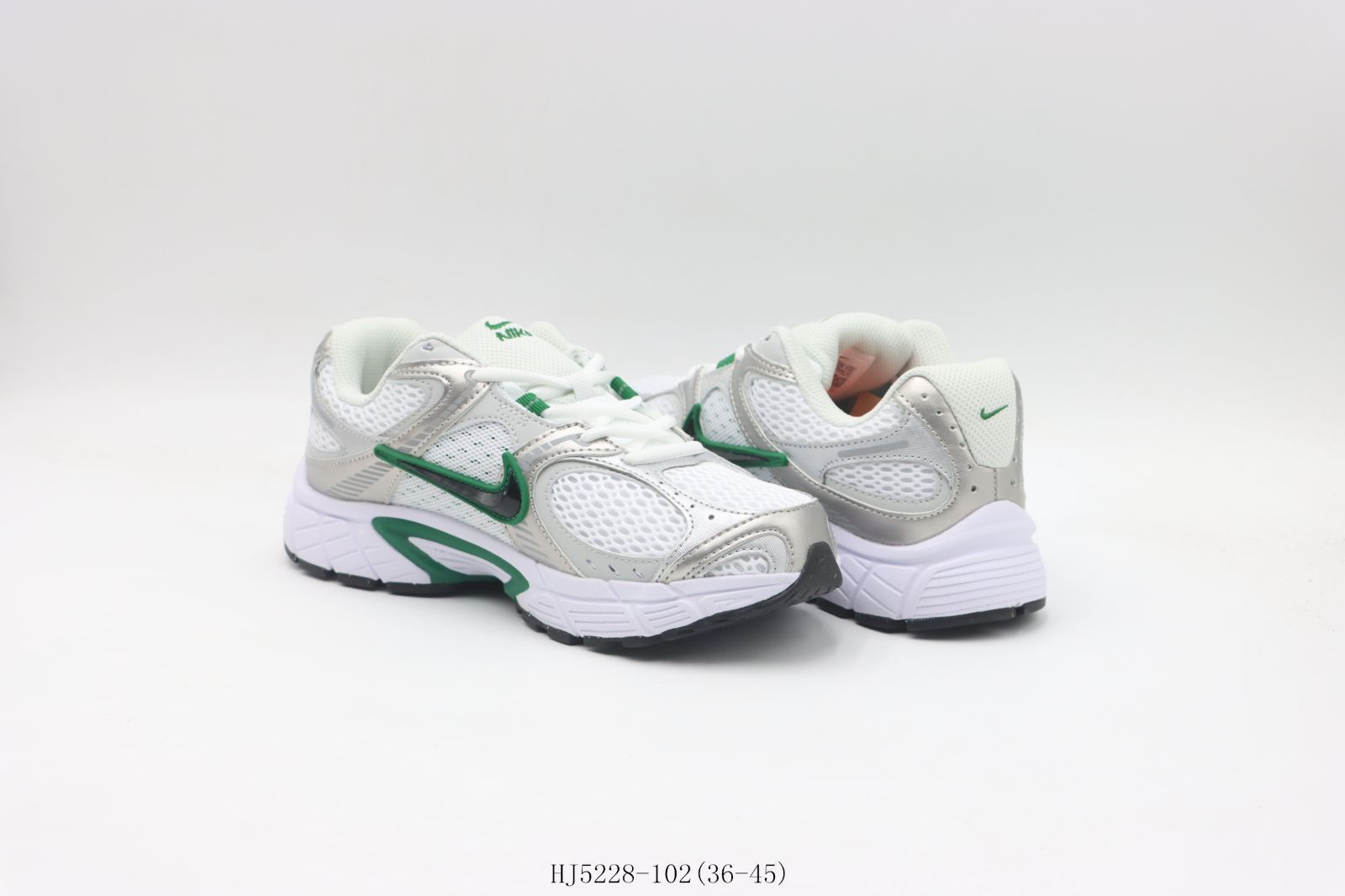 Nike コルテッツ ホワイト/グリーン ランニングシューズ 新品未使用タグ付き NIKE公式】 コルテッツ シューズ【ナイキ公式通販】
