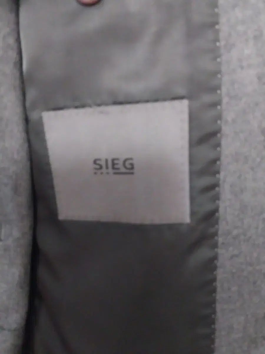 オカモUNICO LUSSOビジネススーツ グレー カシミヤ　118KB7 オカモ様専用UNICO LUSSOビジネススーツ グレー カシミヤ 118KB7