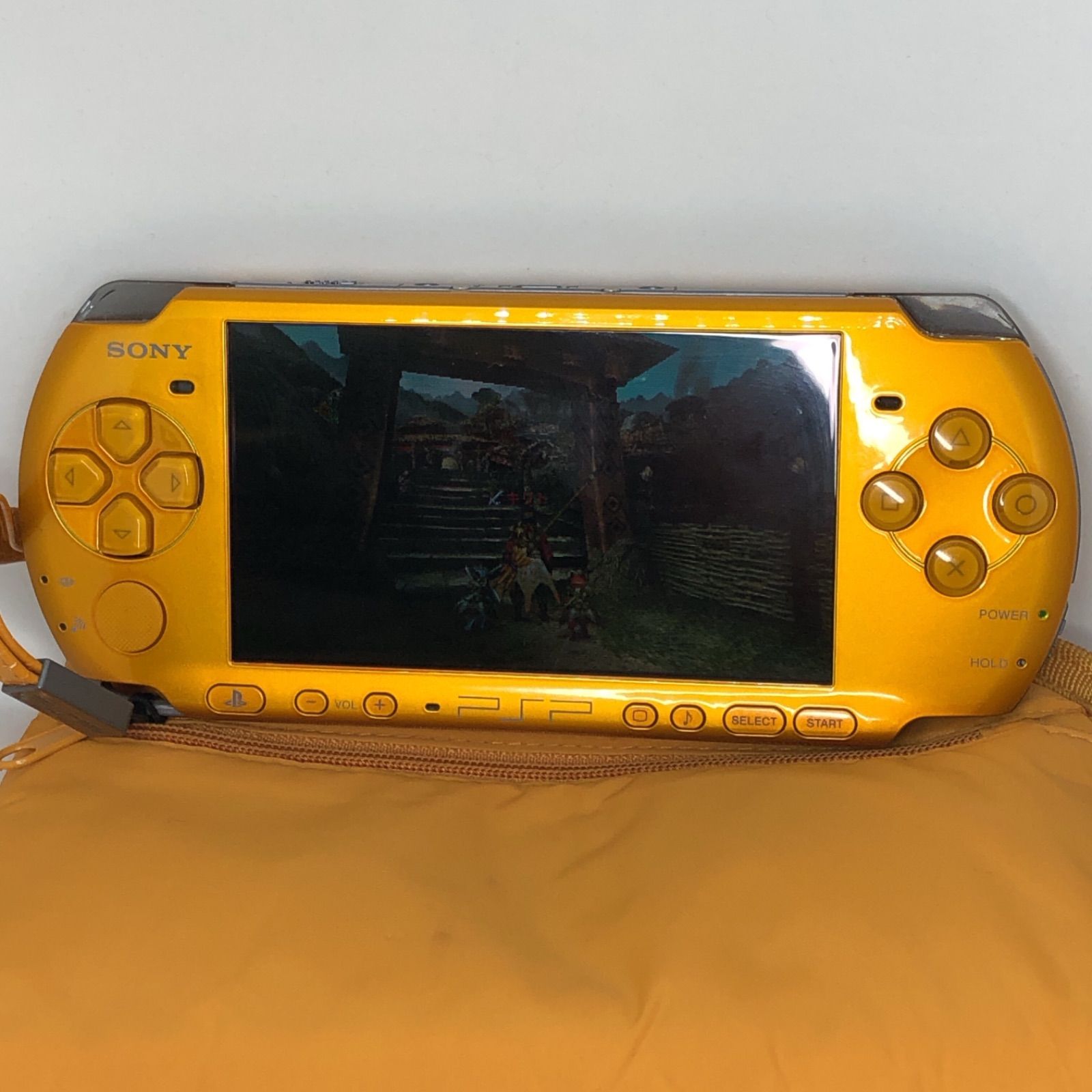 美品】PSP-3000 イエロー 本体+バッテリー+メモリー付き - メルカリ