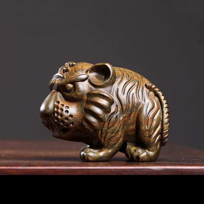 ミニチュア 虎の置物 木製 彫刻 7.7cm 干支 虎 置物 とら 飾り物 縁起物 トラ 風水 寅 お守り 風水 開運 金運 仕事運 運気アップ 魔除け 木彫り 置物 干支 虎 NEXPOTALLINN_EU