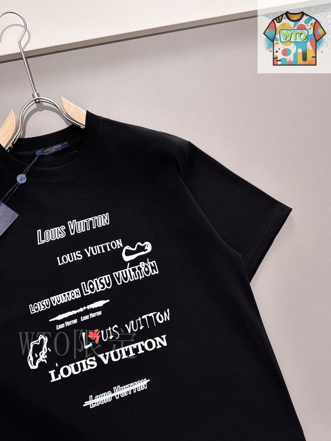 ▪︎新品未使用▪︎Louis Vuitton(ルイ・ヴィトン)ロゴプリント Tシャツ 今日WTO】Louis Vuitton 2025 Print T ルイ・ヴィトン 2025