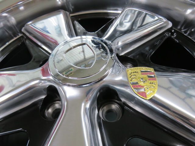 アウトレット品 ポルシェアロイ 15X4.5 5.5 5H 130 フックス 新品 ポルシェアロイ FUCHS 15X7J 5H 114.3 +25 4本 ハンドポリッシュ