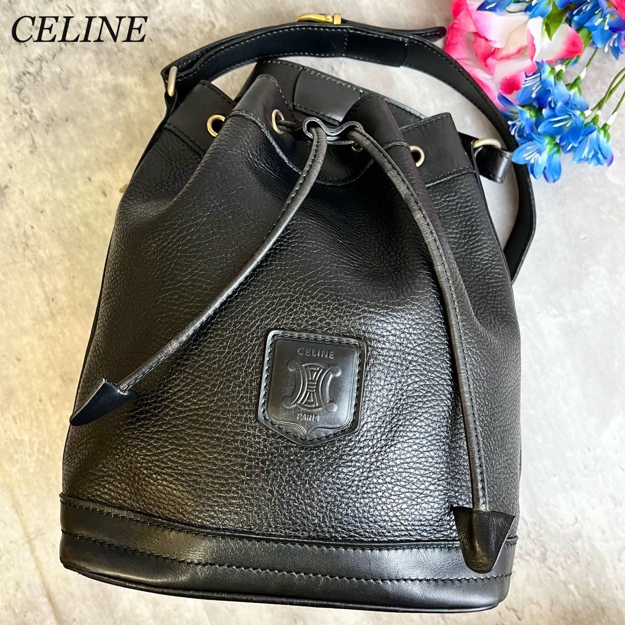 ✨希少品✨ CELINE セリーヌ ショルダーバッグ トートバッグ 巾着 バケツ型 マカダム柄 ゴールド金具 ロゴ型押し シボレザー ビンテージ  ヴィンテージ 肩掛け レディース ブラック 黒色 - メルカリ