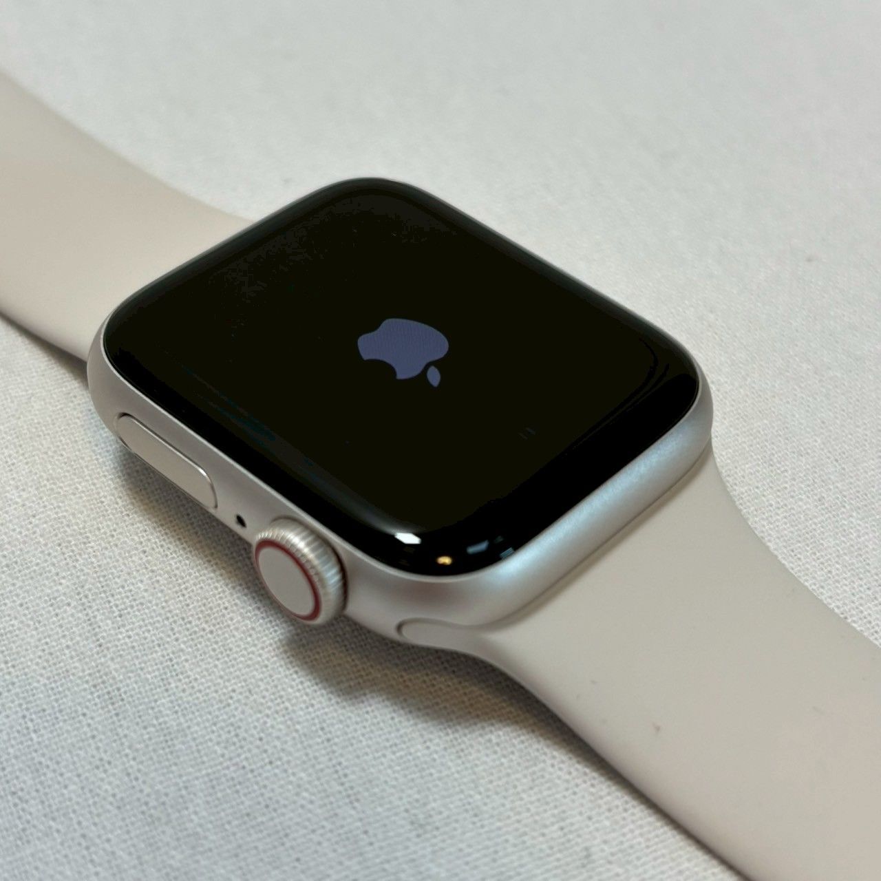 Apple Watch SE 2世代 40mm GPS+Cellular 美品 - メルカリ