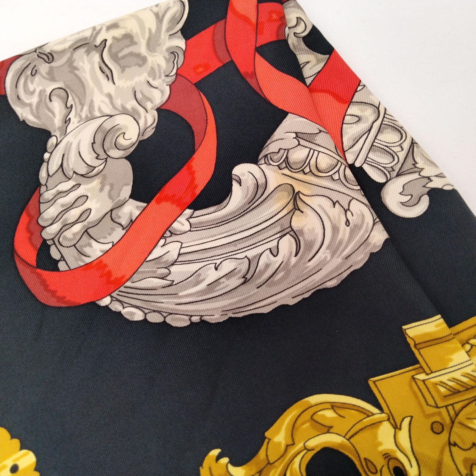 エルメス 【鉄細工】 HERMES スカーフ FERRONNERIE カレ90 レッド シルク