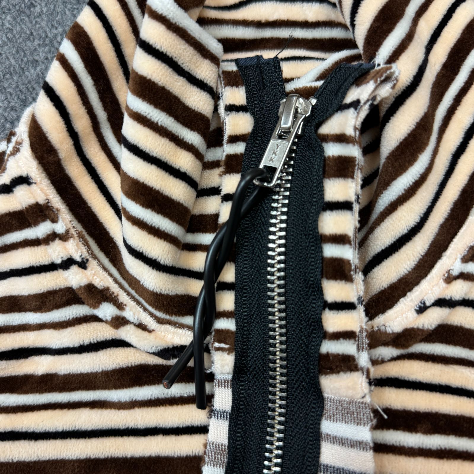 参考上代73700円 未使用品 CAMIEL FORTGENS VELOUR JERSEY TRACK