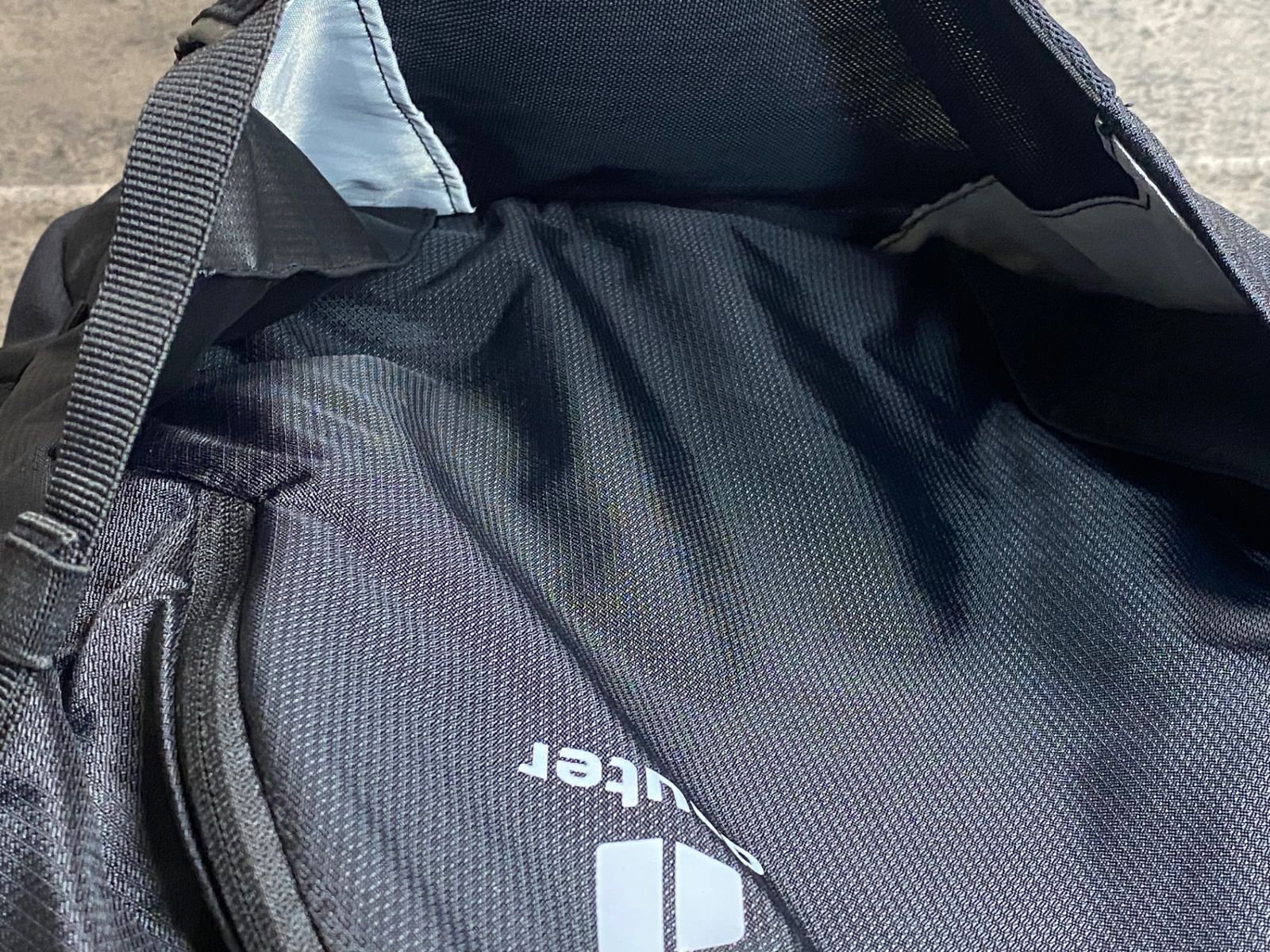 JK695 ドイター Deuter トランスアルパイン TRANS ALPINE 30 サイクルリュック BRIGHTFACE_UK