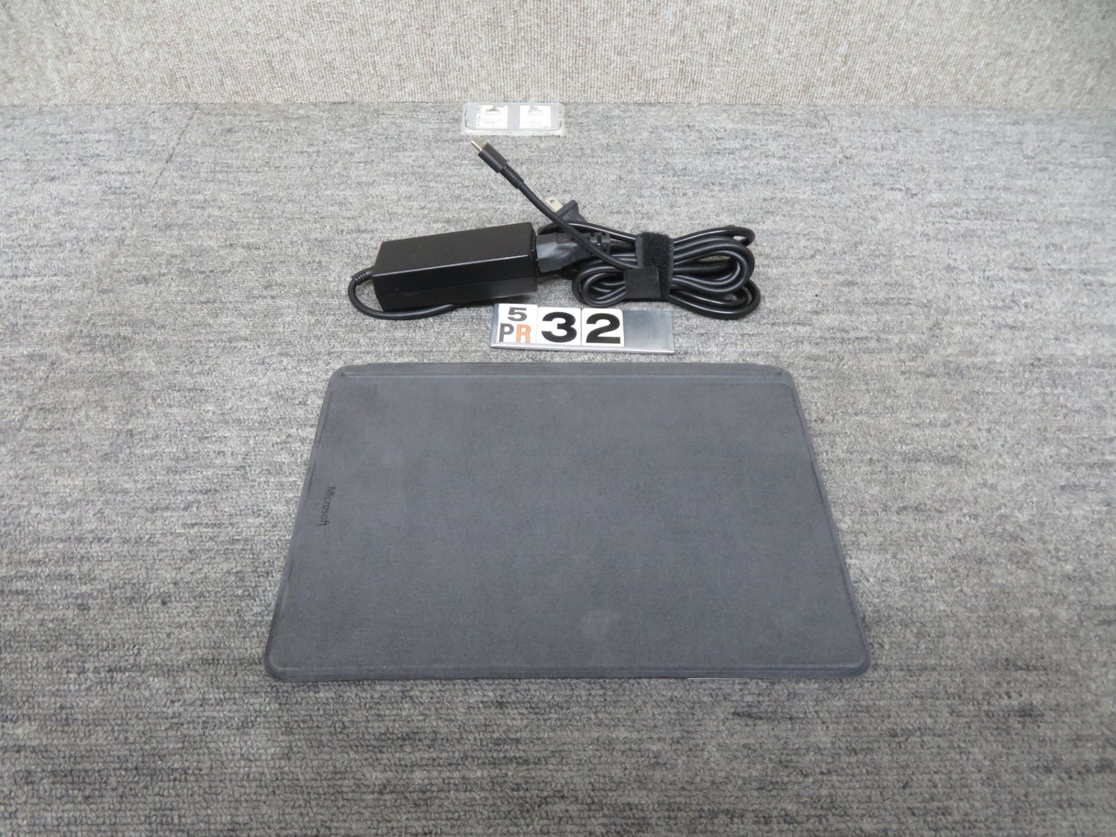 2in1タッチパネル】◇ Microsoft Surface Go 1824 / 10型 / Pentium